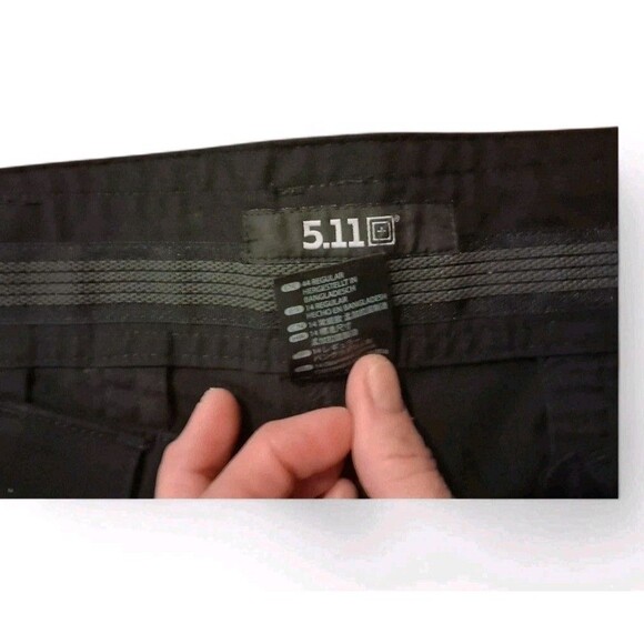 5.11 Tactical Black Pants Size 14 Cargo Rip Stop Double Knee Utility Work Wear - Picture 6 of 9